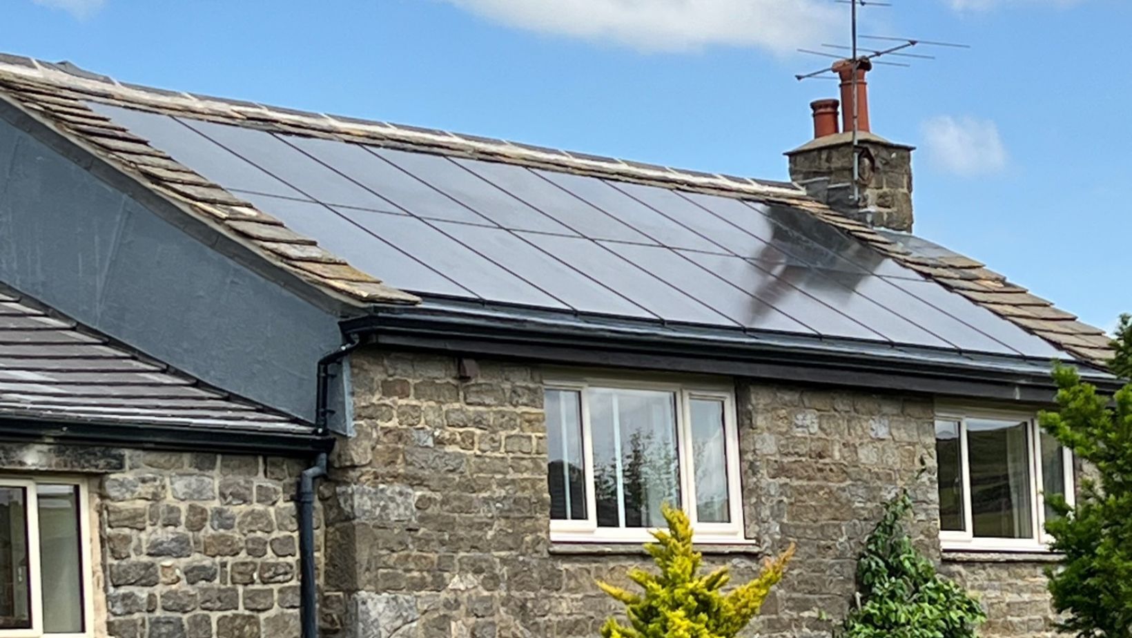 Re-roof of North Yorkshire Farmhouse incorporating Viridian integrated solar PV