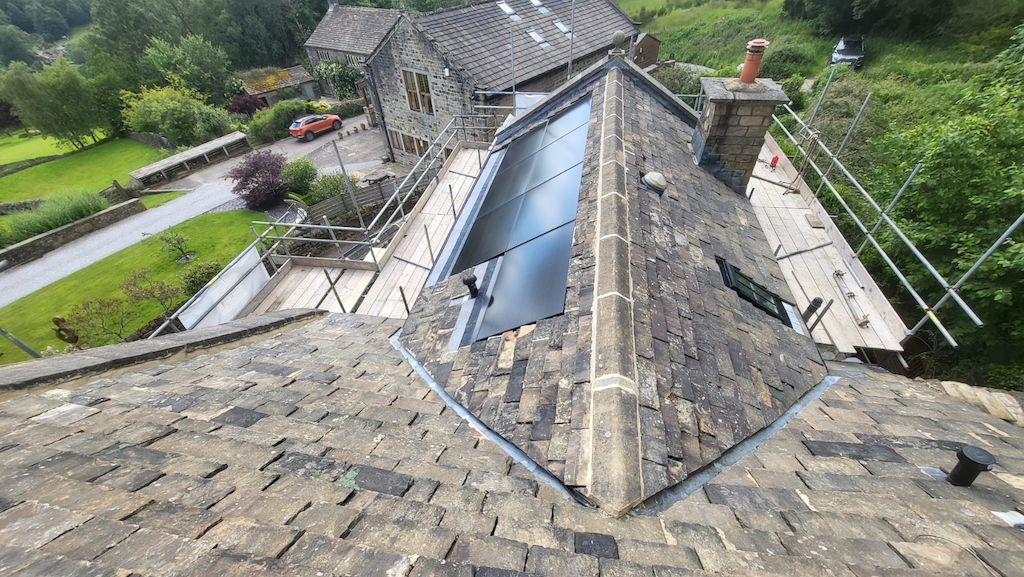 Integrated solar pv system on Grade 2 listed building
